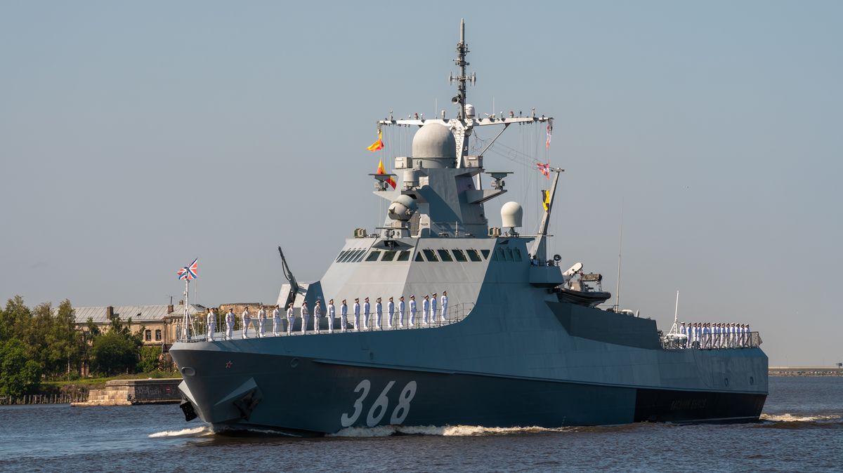 Sevastopol omezil námořní dopravu. Rusové prý odvrátili útok v Černém moři